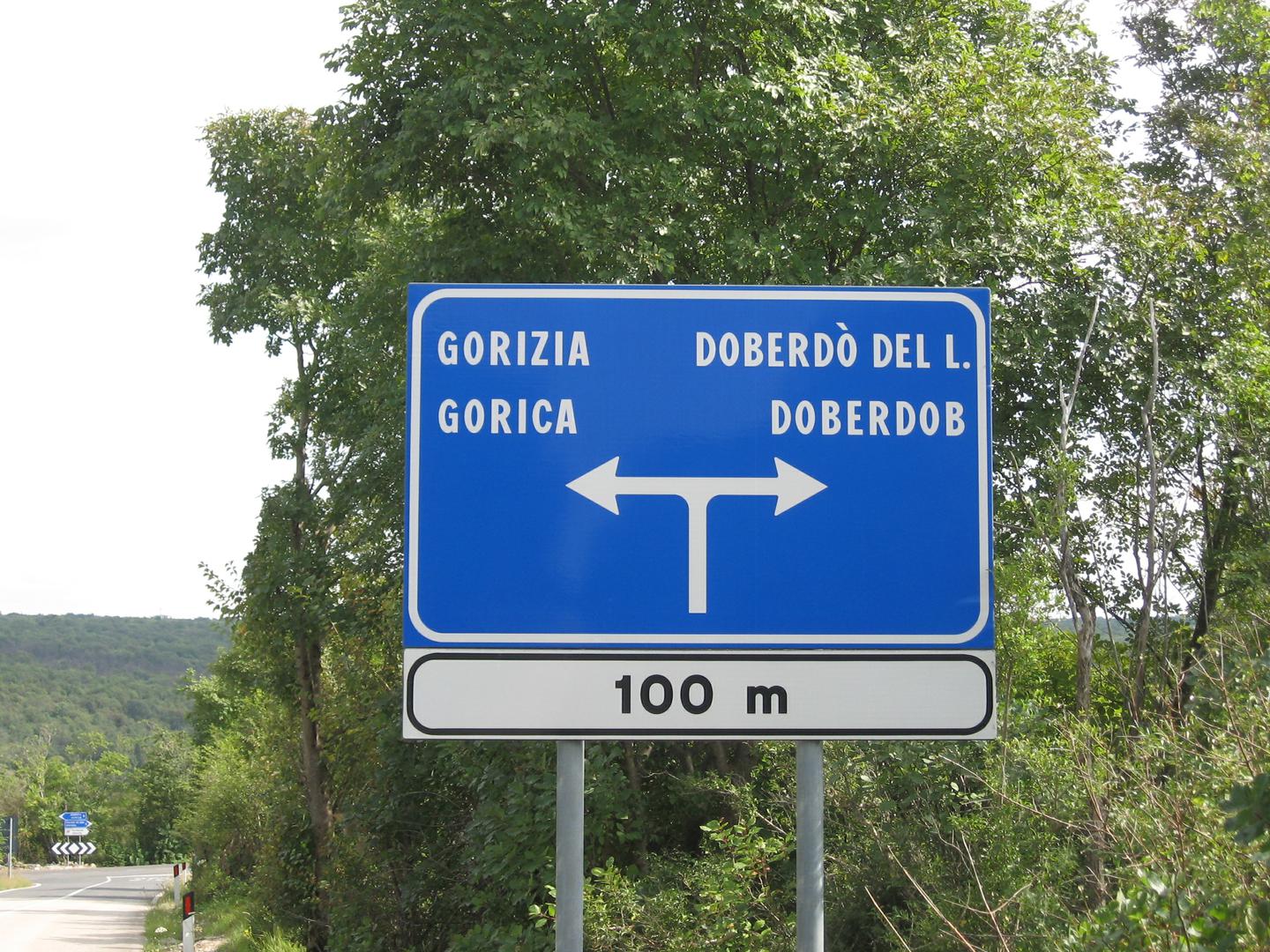 Dvojezična tabla v Italiji