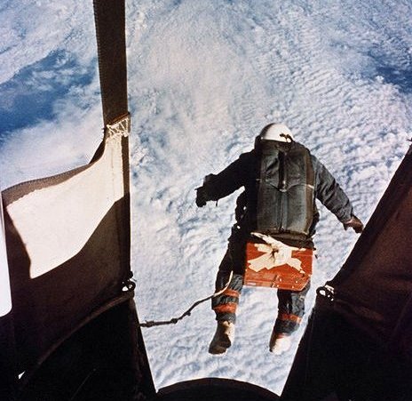 Joseph Kittinger po skoku s helijevega balona